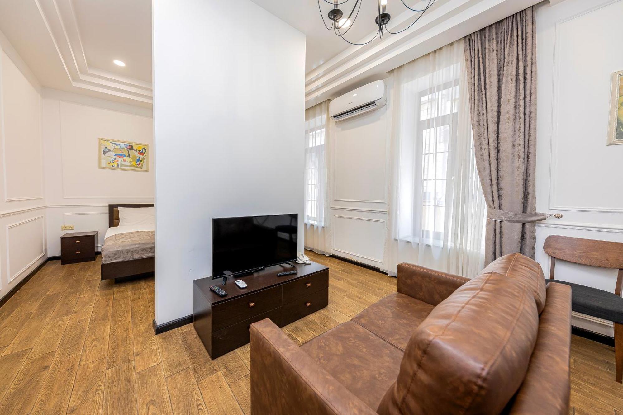 Boutique Living Hotel Yerevan Exterior foto
