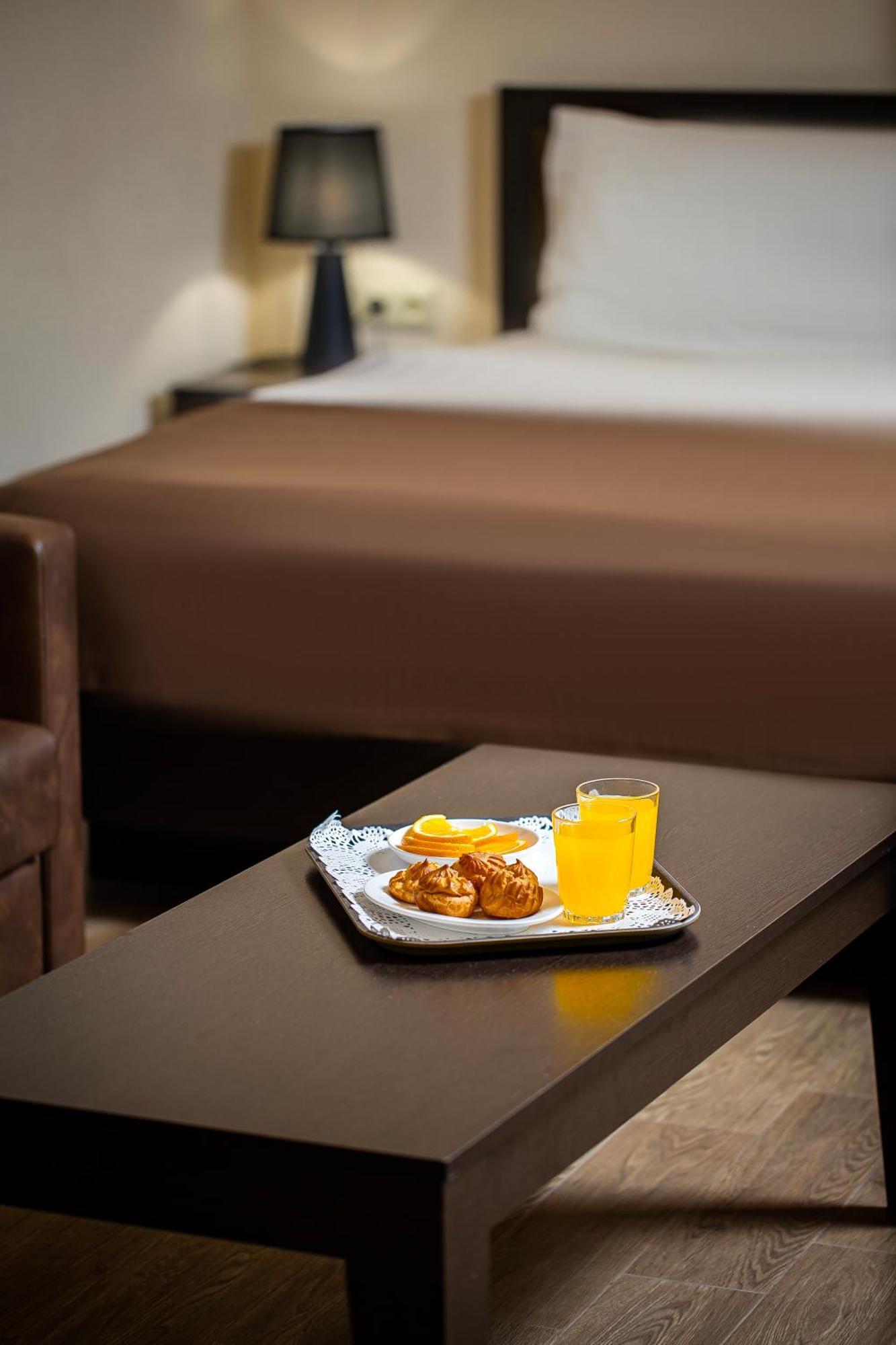 Boutique Living Hotel Yerevan Exterior foto