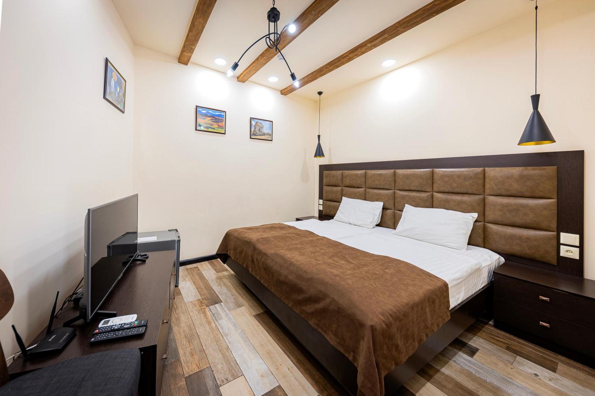Boutique Living Hotel Yerevan Exterior foto