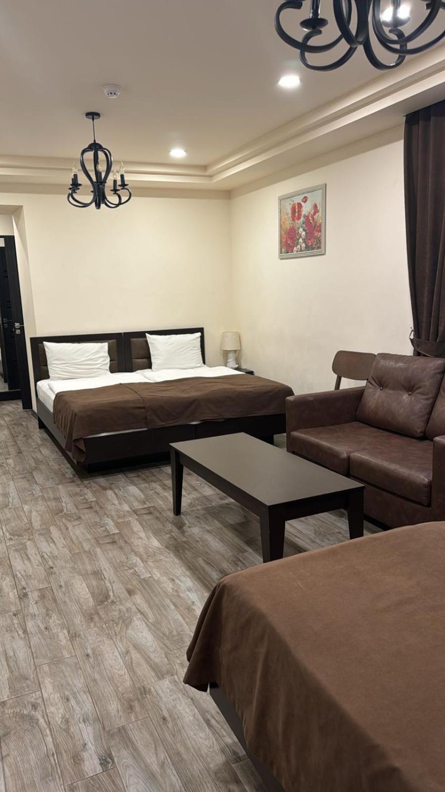 Boutique Living Hotel Yerevan Exterior foto