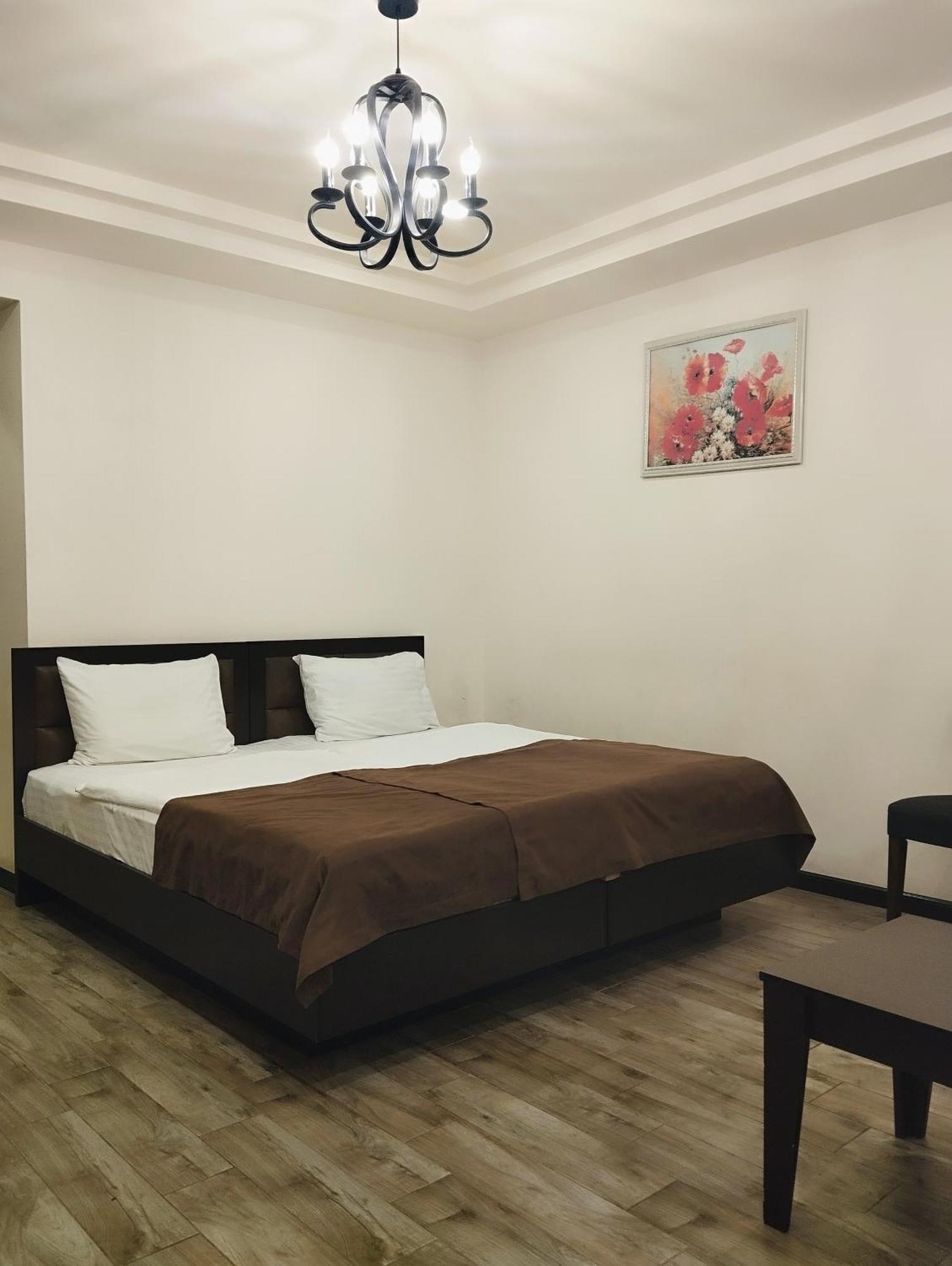 Boutique Living Hotel Yerevan Exterior foto