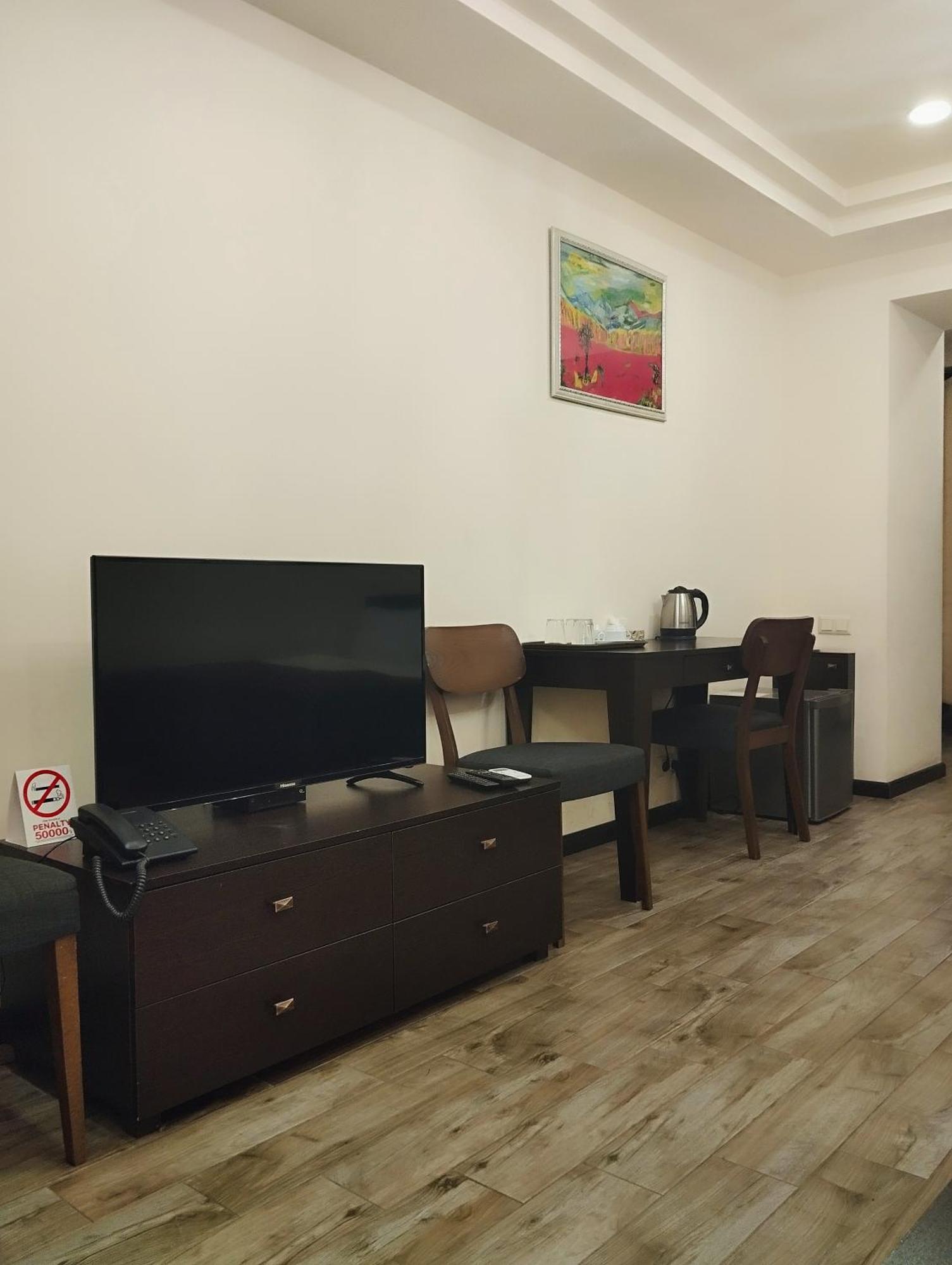 Boutique Living Hotel Yerevan Exterior foto