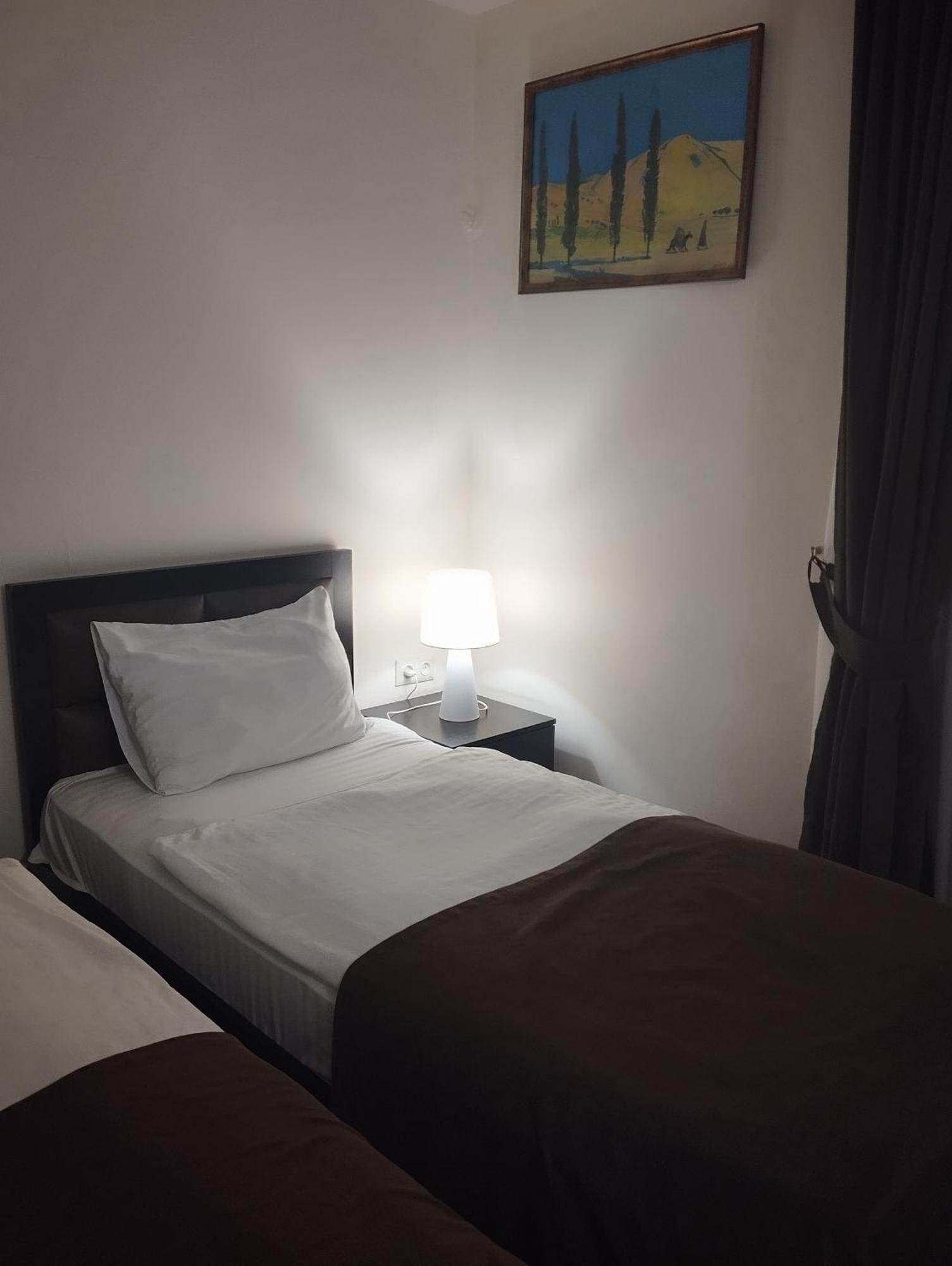 Boutique Living Hotel Yerevan Exterior foto