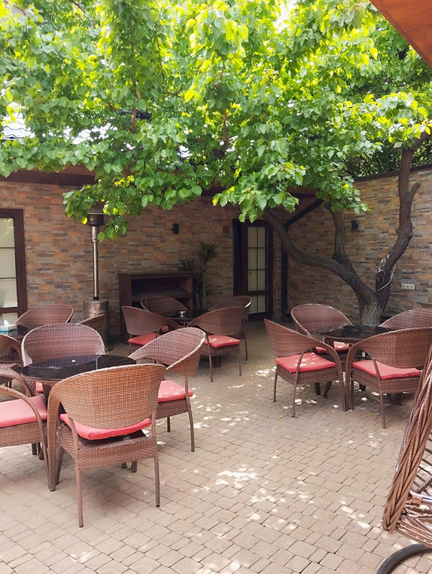 Boutique Living Hotel Yerevan Exterior foto